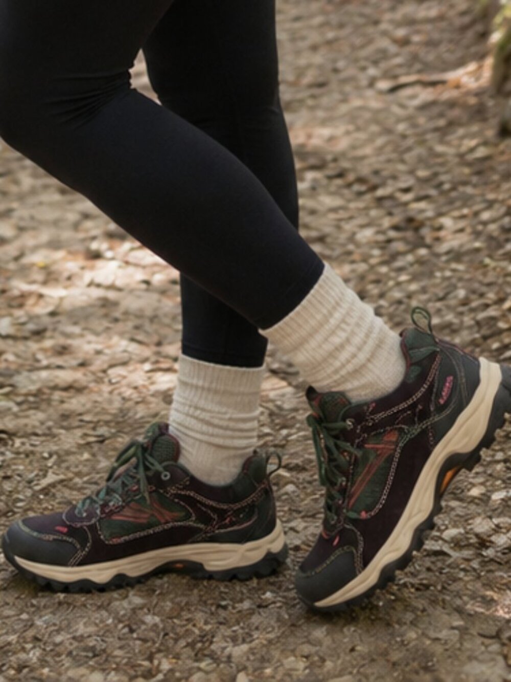 NWT in Box - Women's LL Bean Trail Hiker Sneaker - sz 9.5 mid-width
